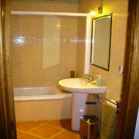 Refugio La Covatilla I,ii,iii Y Iv *